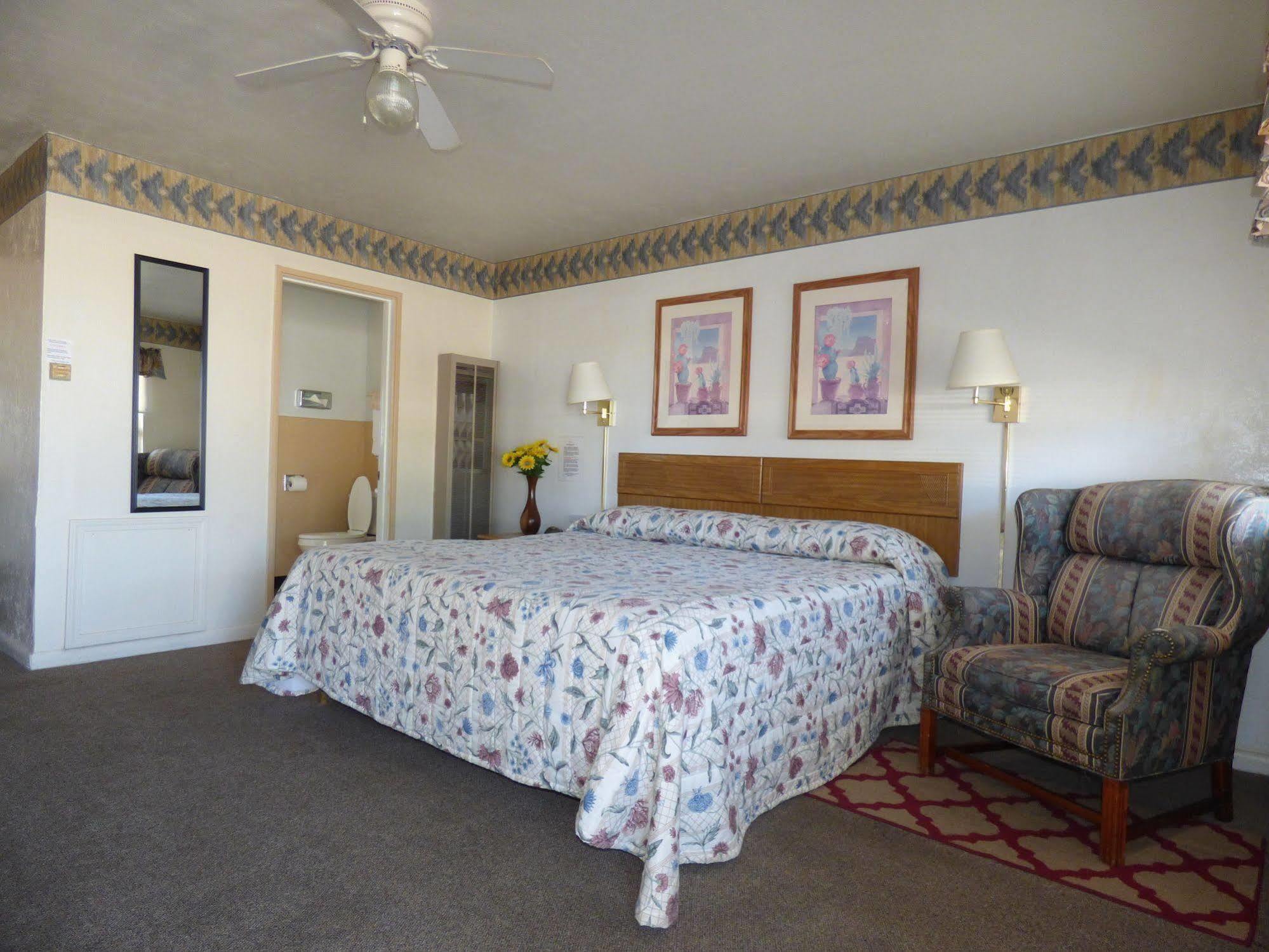 Rainbow Inn Carrizozo 外观 照片